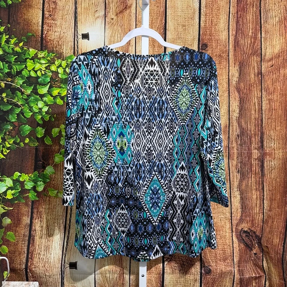 Women’s V-neck Blouse Size XL - Picture 3 of 3